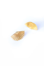 Load image into Gallery viewer, CAMPUCCIO EARRINGS
